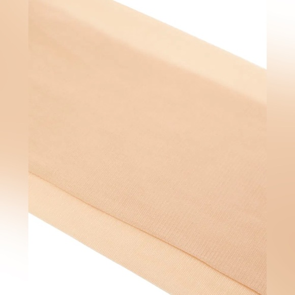 NWT Anthropologie SWEDISH STOCKINGS Elin 20-Denier Tights Size Medium - Picture 2 of 8